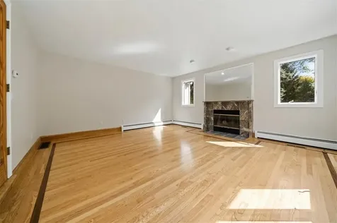 30 Dutchess Drive Cranston RI 02921