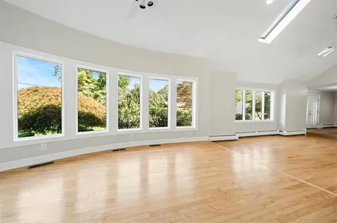 30 Dutchess Drive Cranston RI 02921