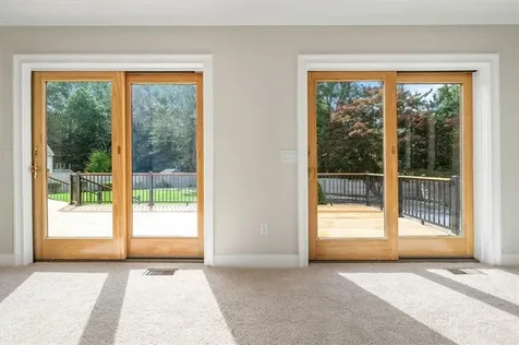 30 Dutchess Drive Cranston RI 02921