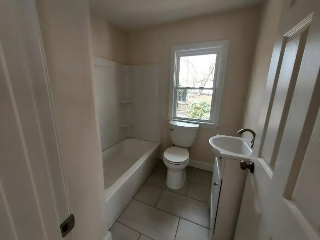 125 Wentworth Avenue Warwick RI 02889
