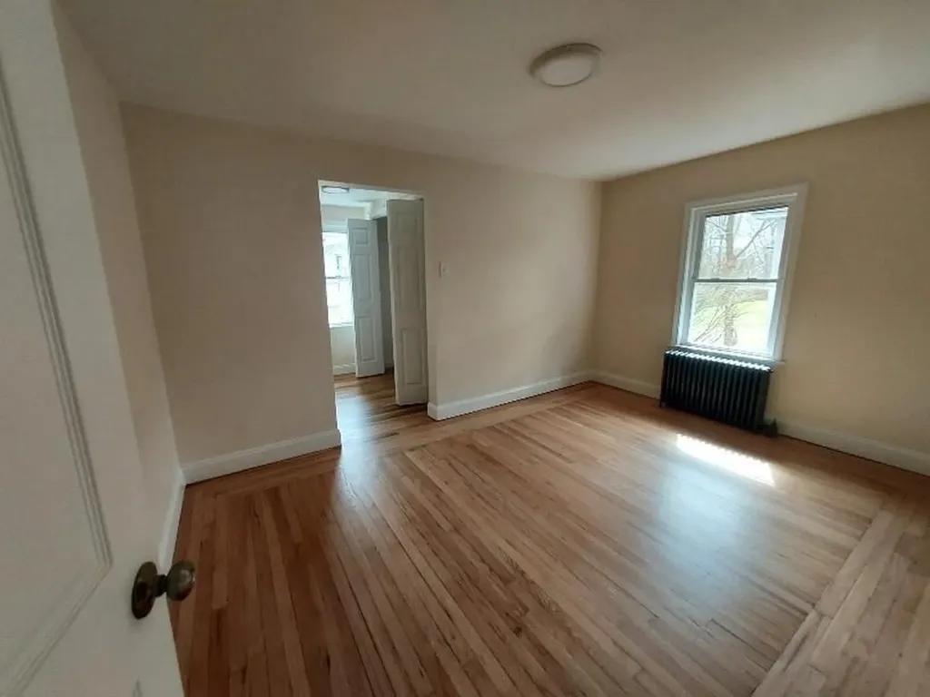 125 Wentworth Avenue Warwick RI 02889