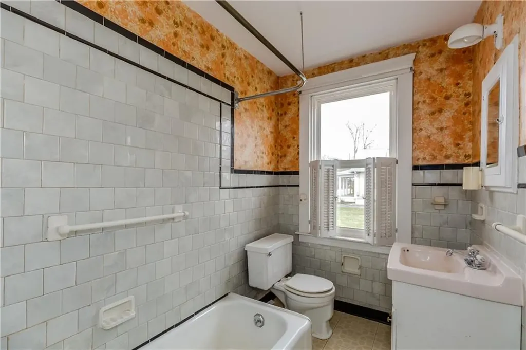 190 Wendell Road Warwick RI 02888