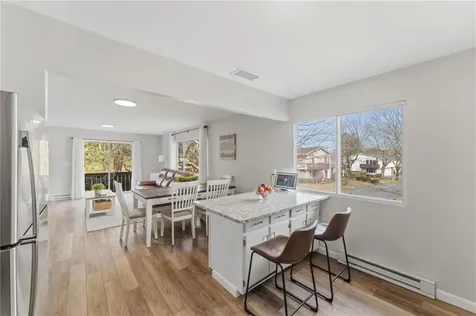 543 Quisset Court Warwick RI 02886