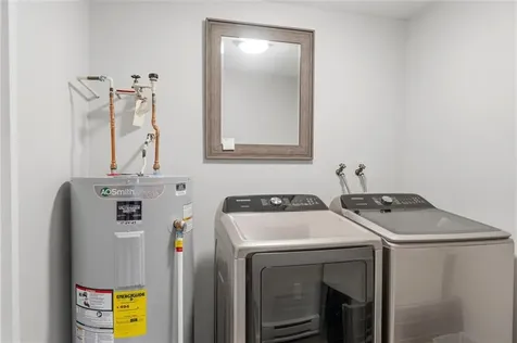 543 Quisset Court Warwick RI 02886