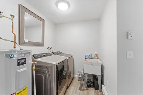 543 Quisset Court Warwick RI 02886