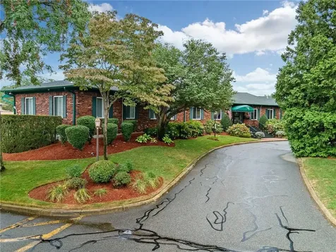 543 Quisset Court Warwick RI 02886