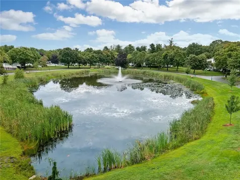 543 Quisset Court Warwick RI 02886
