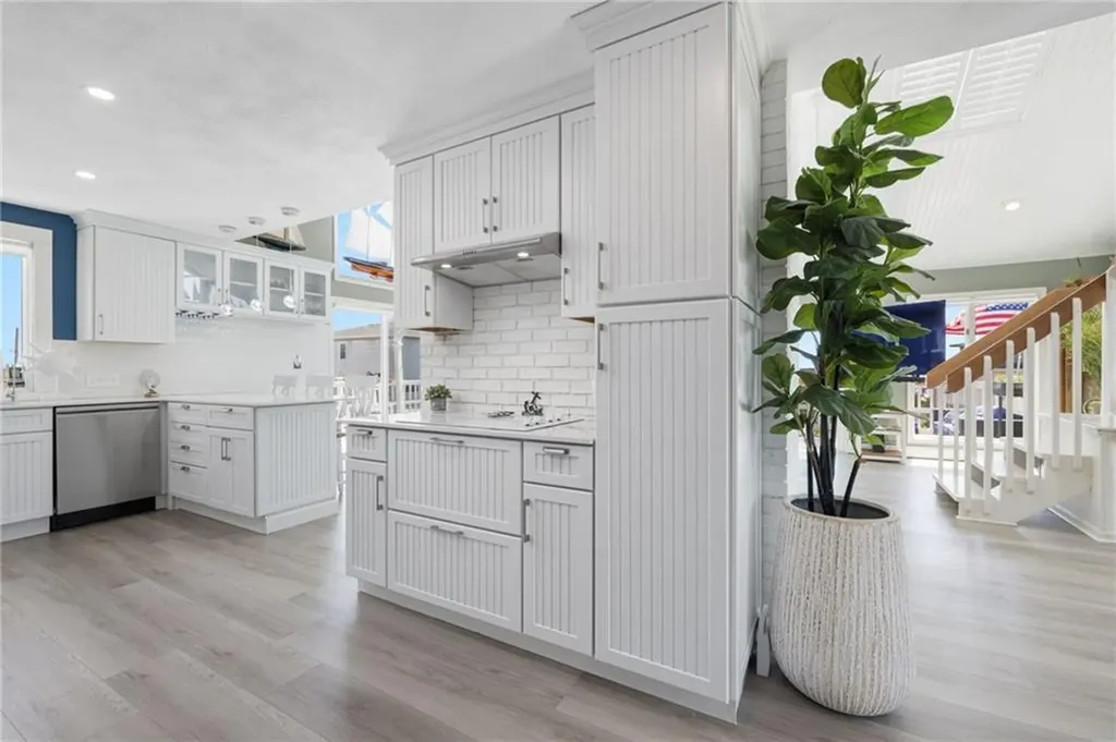 84 Dundas Avenue Warwick RI 02888