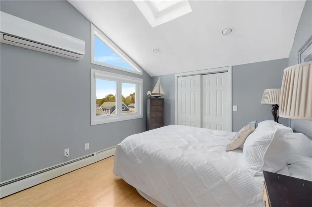 84 Dundas Avenue Warwick RI 02888