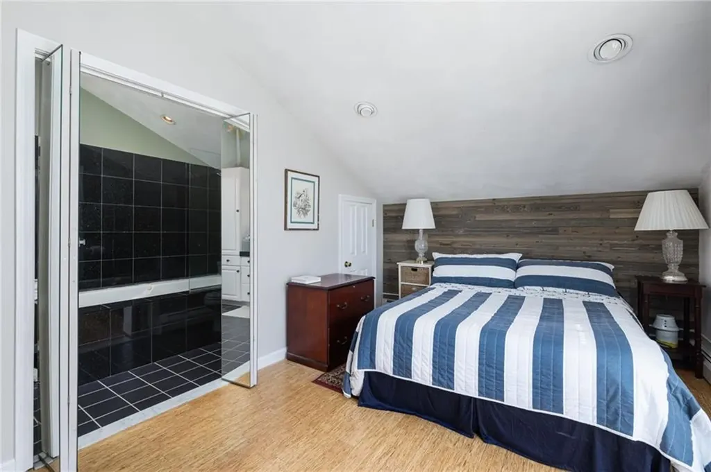 84 Dundas Avenue Warwick RI 02888