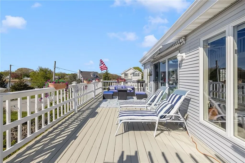 84 Dundas Avenue Warwick RI 02888