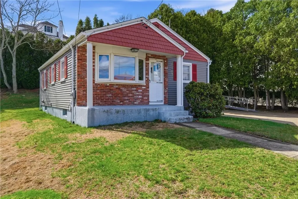 191 Street Barnabe Street Woonsocket RI 02895
