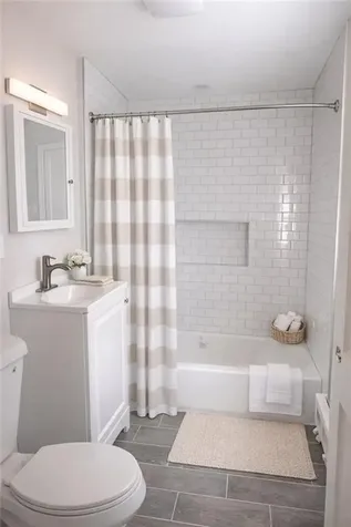 308 State Street Bristol RI 02809