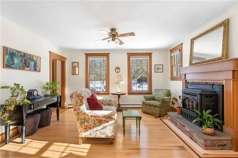 33 Butterfly Trail Dartmouth MA 02747