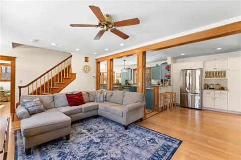 33 Butterfly Trail Dartmouth MA 02747