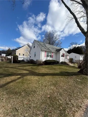 4 Dunbar Street Providence RI 02909