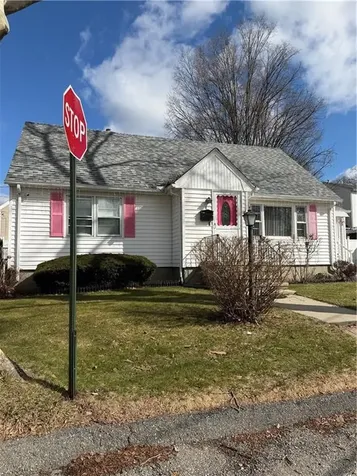4 Dunbar Street Providence RI 02909