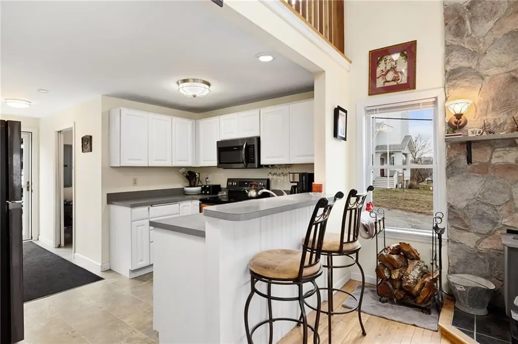 26 Pier Road Portsmouth RI 02872