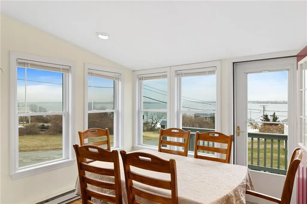 26 Pier Road Portsmouth RI 02872