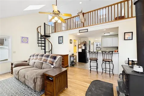26 Pier Road Portsmouth RI 02872