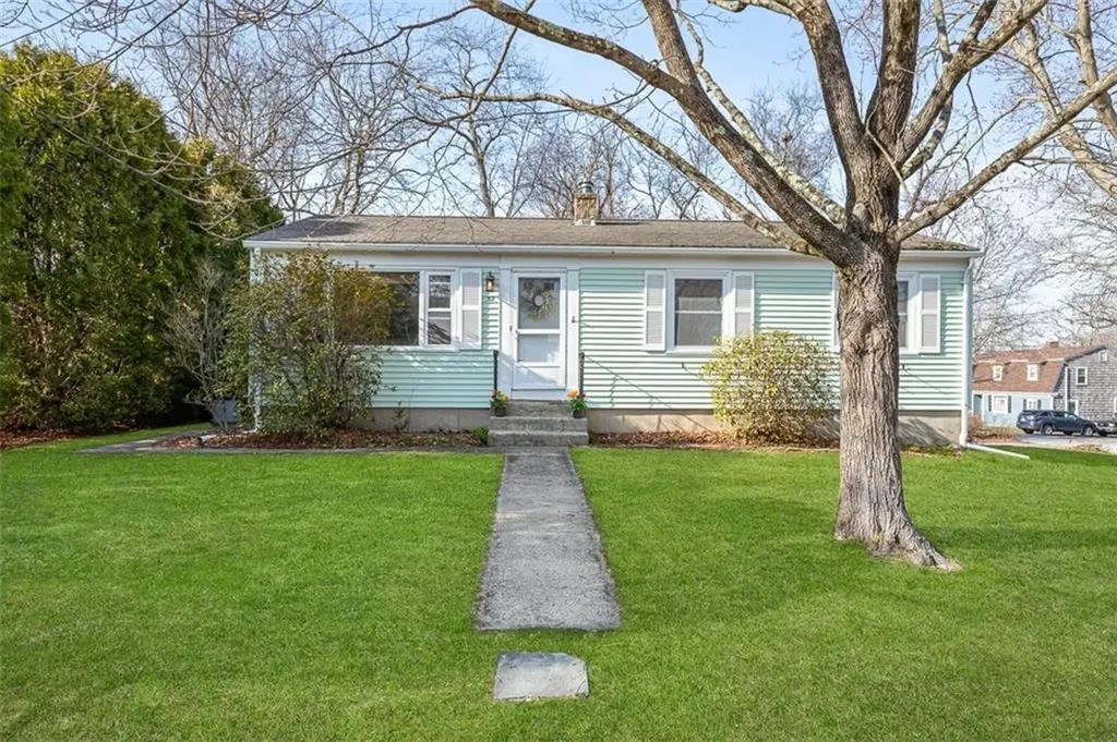 32 Overhill Road Warren RI 02885