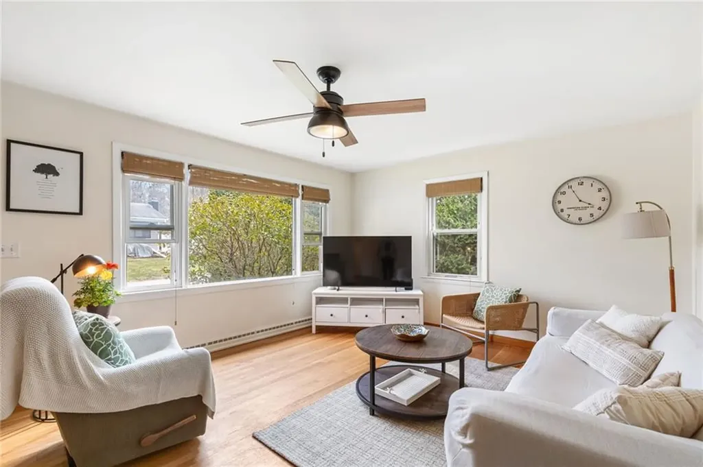 32 Overhill Road Warren RI 02885
