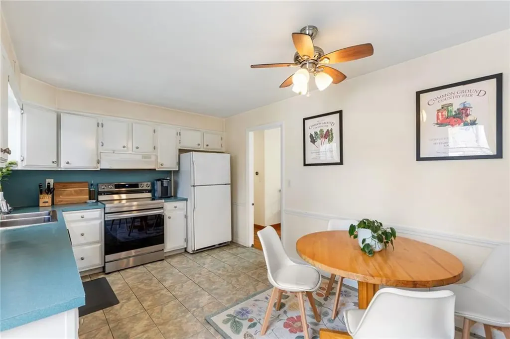 32 Overhill Road Warren RI 02885