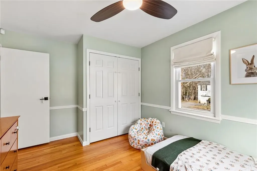 32 Overhill Road Warren RI 02885