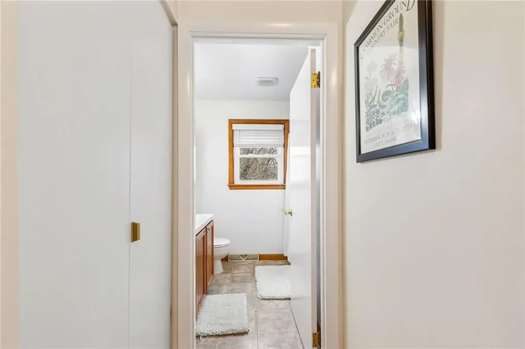 32 Overhill Road Warren RI 02885
