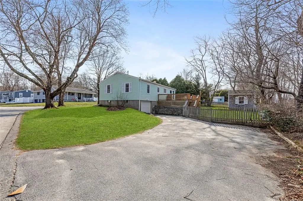 32 Overhill Road Warren RI 02885