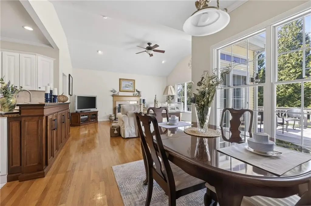 25 Southern View Drive Narragansett RI 02882