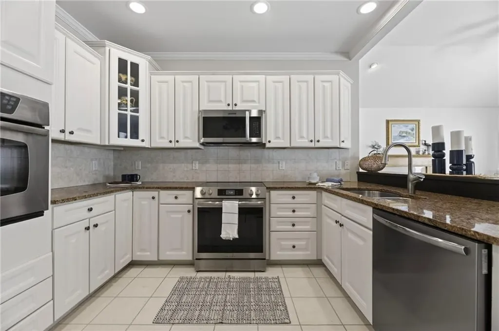 25 Southern View Drive Narragansett RI 02882