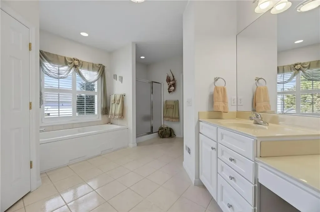 25 Southern View Drive Narragansett RI 02882