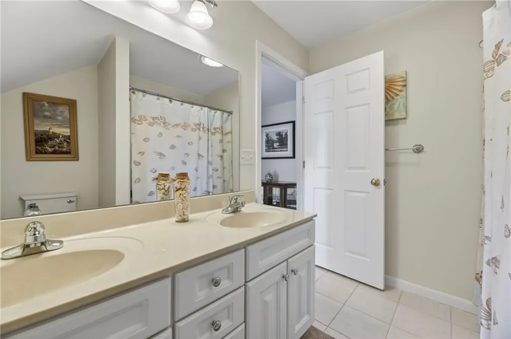 25 Southern View Drive Narragansett RI 02882
