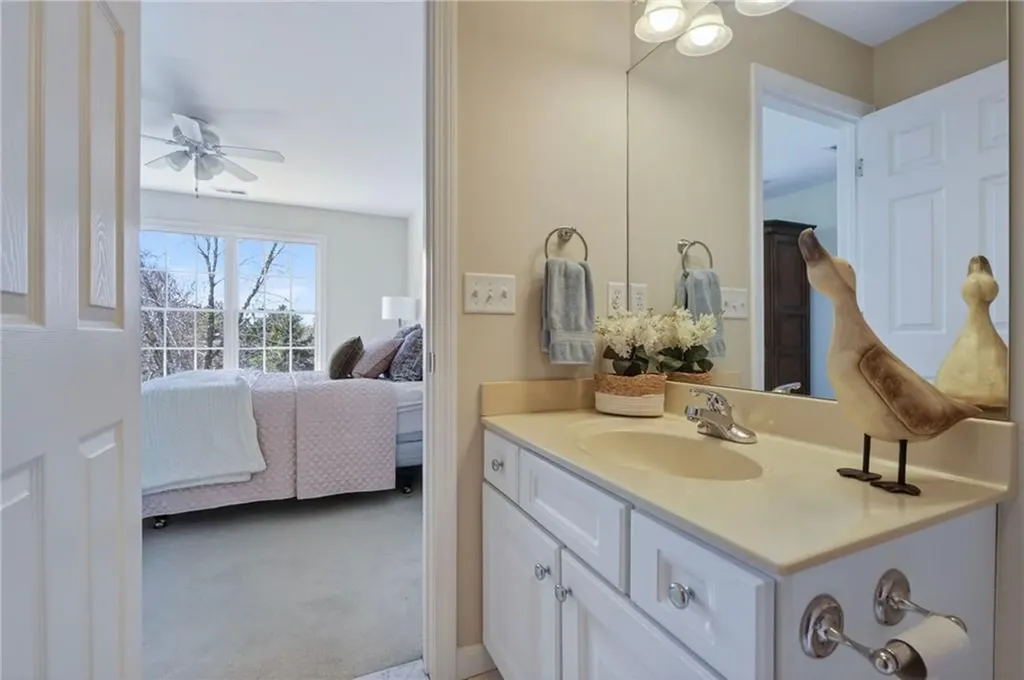 25 Southern View Drive Narragansett RI 02882