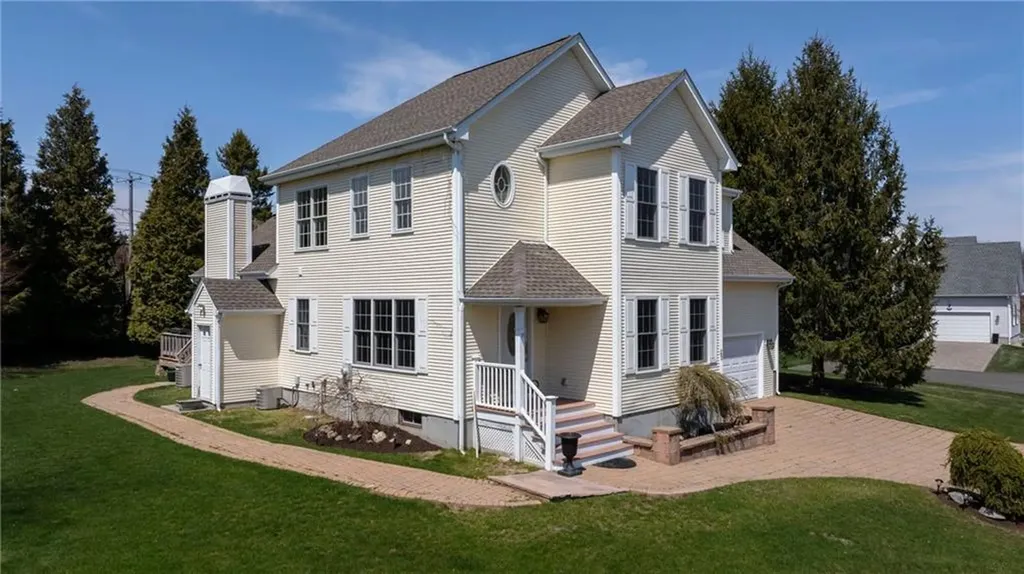 25 Southern View Drive Narragansett RI 02882