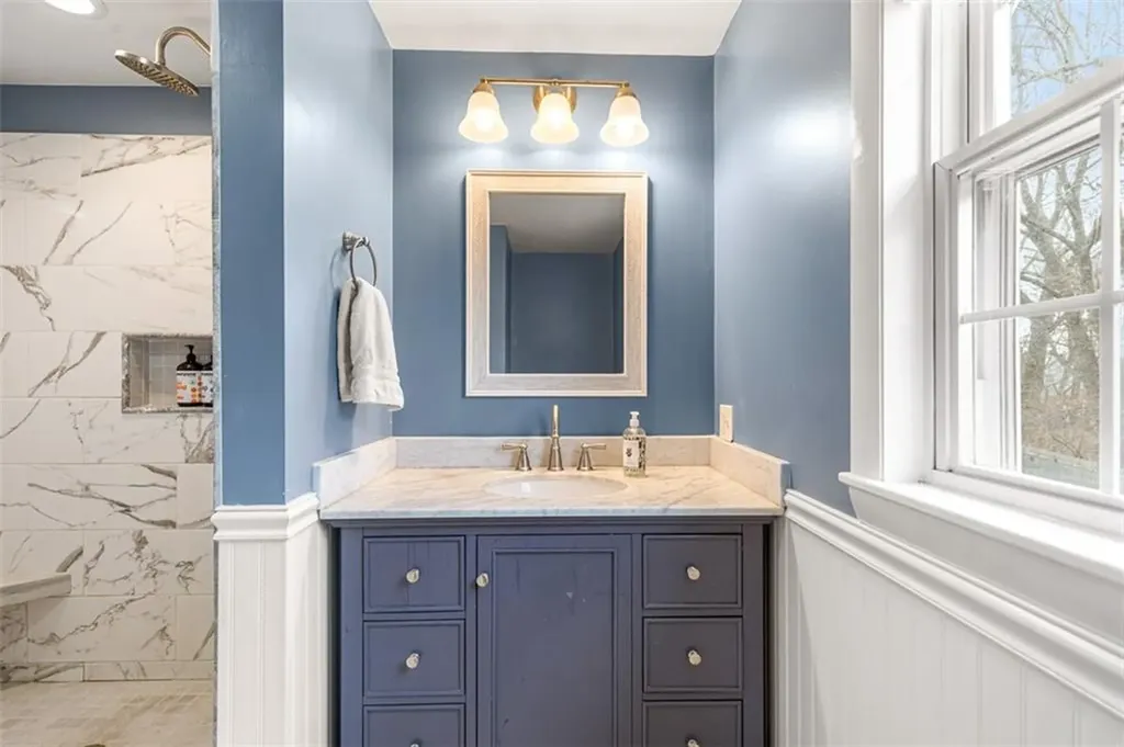60 Star Street Warwick RI 02888