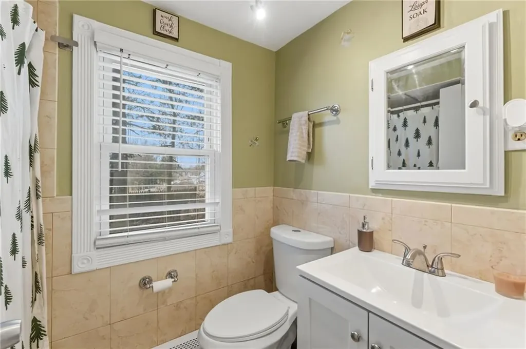 78 Eddy Street Cranston RI 02920