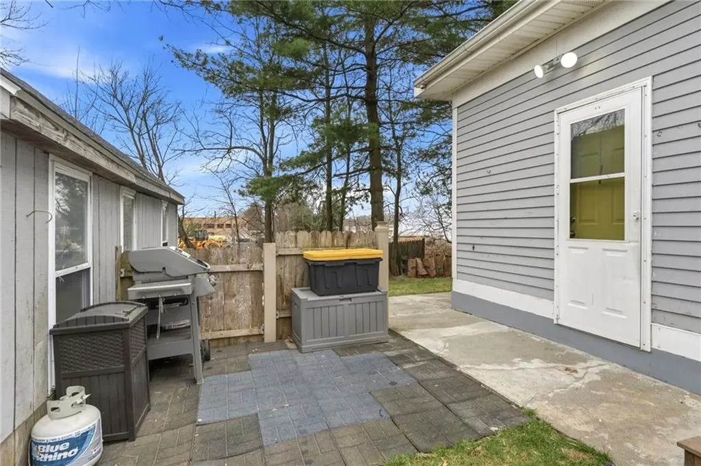 78 Eddy Street Cranston RI 02920
