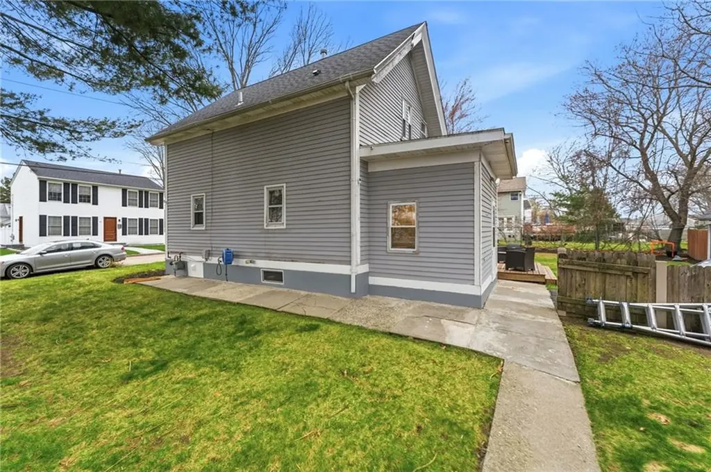 78 Eddy Street Cranston RI 02920