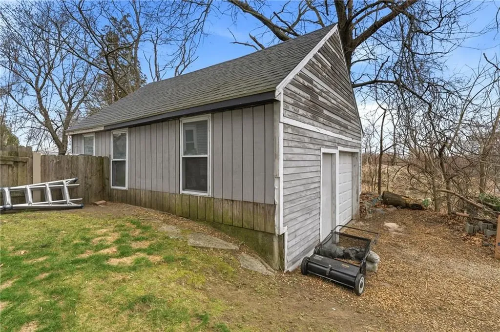 78 Eddy Street Cranston RI 02920