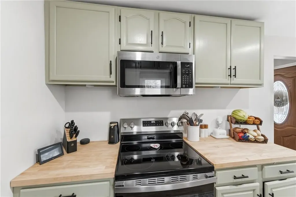 78 Eddy Street Cranston RI 02920
