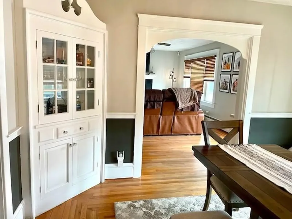 41 Felsmere Avenue Pawtucket RI 02861