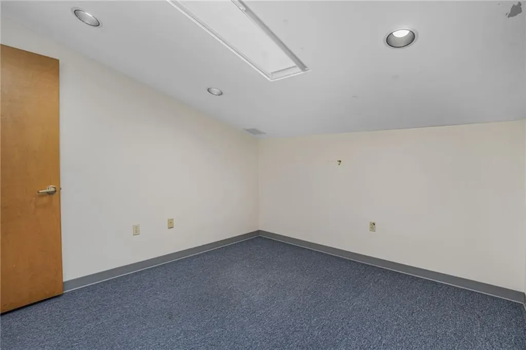 24 Salt Pond Road South Kingstown RI 02879