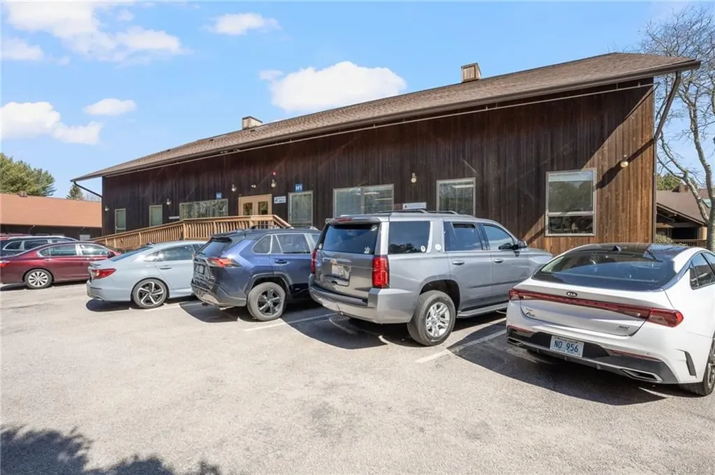 24 Salt Pond Road South Kingstown RI 02879