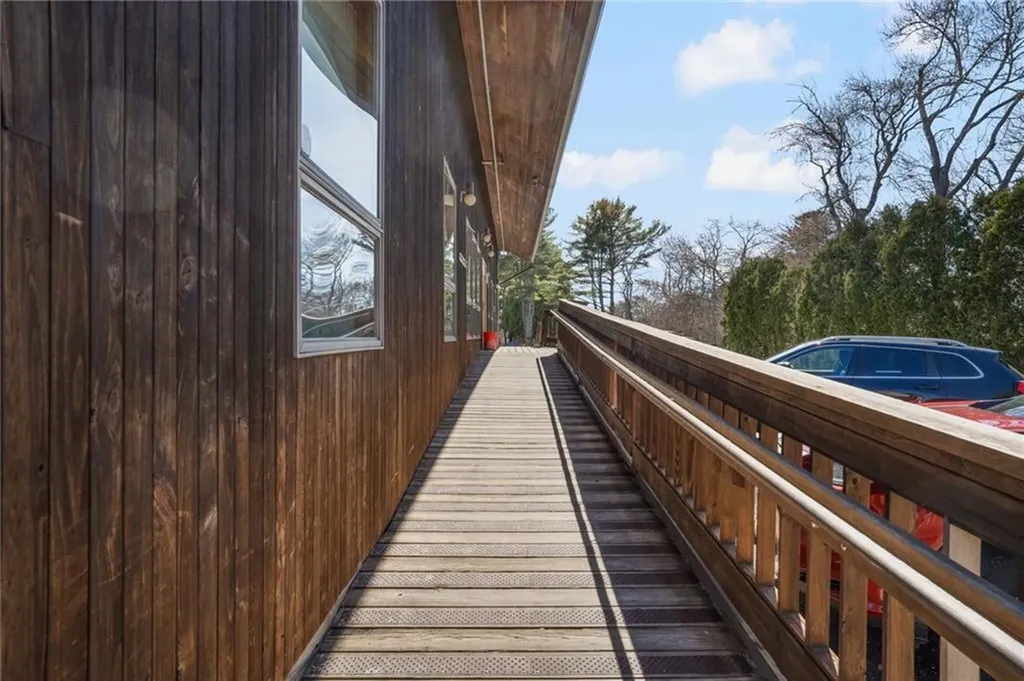 24 Salt Pond Road South Kingstown RI 02879