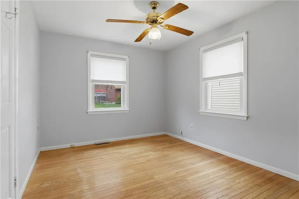31 Flora Avenue Woonsocket RI 02895
