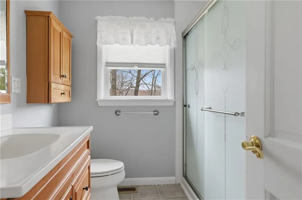 31 Flora Avenue Woonsocket RI 02895