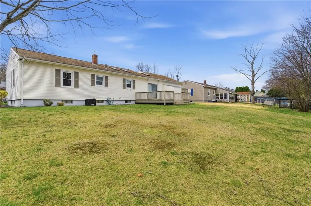 31 Flora Avenue Woonsocket RI 02895