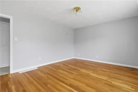 31 Flora Avenue Woonsocket RI 02895
